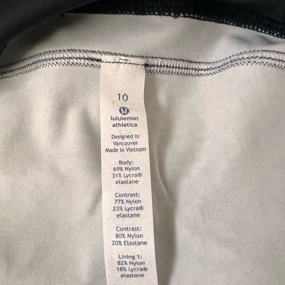 Lululemon Athletica Black and be White Patterned Leggings - Picture 6 of 12